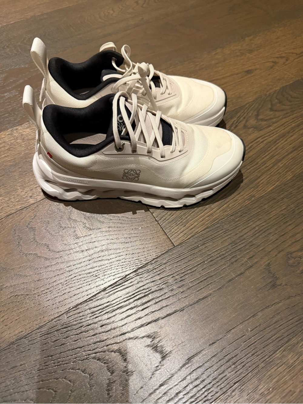 Loewe Cream and Black Low-Top Sneakers